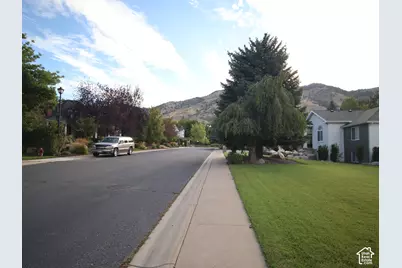 1140 Windsor Dr, River Heights, UT 84321 - Photo 5