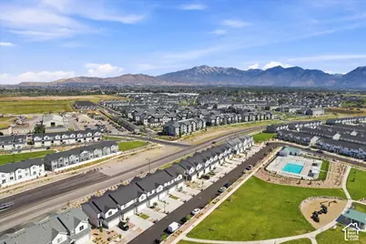898 E Lubber Ln, Saratoga Springs, UT 84045 - Photo 33