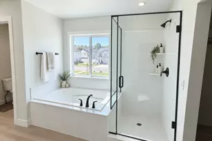 5233 S Paramount Dr, Riverdale, UT 84405 - Photo 9