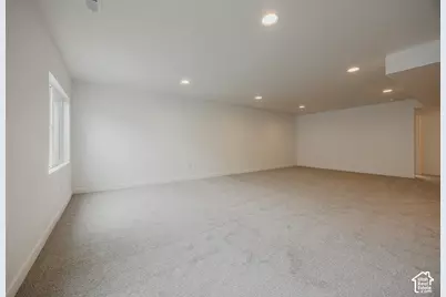 5233 S Paramount Dr, Riverdale, UT 84405 - Photo 27