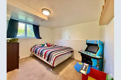 240 W 350 N, Vernal, UT 84078 - Photo 21