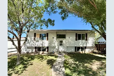 240 W 350 N, Vernal, UT 84078 - Photo 1