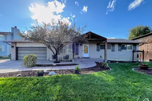 10564 S Weeping Willow Dr, Sandy, UT 84092 - Photo 5