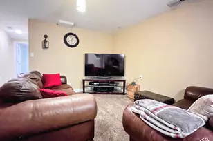 10564 S Weeping Willow Dr, Sandy, UT 84092 - Photo 23