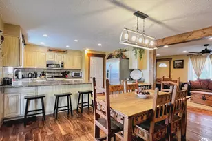 10564 S Weeping Willow Dr, Sandy, UT 84092 - Photo 9