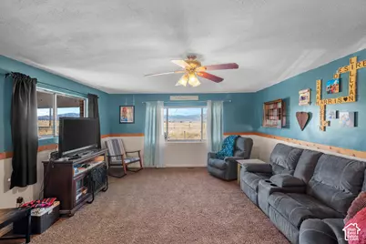 2098 N Droubay Rd, Tooele, UT 84074 - Photo 5