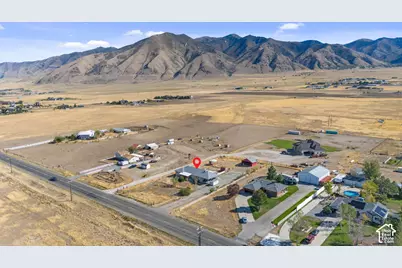 2098 N Droubay Rd, Tooele, UT 84074 - Photo 31