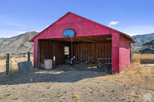 2098 N Droubay Rd, Tooele, UT 84074 - Photo 27