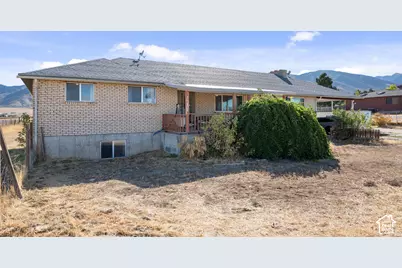2098 N Droubay Rd, Tooele, UT 84074 - Photo 23