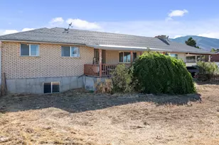 2098 N Droubay Rd, Tooele, UT 84074 - Photo 23