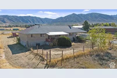 2098 N Droubay Rd, Tooele, UT 84074 - Photo 25