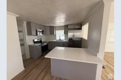 684 W Fleetwood Dr S, Tooele, UT 84074 - Photo 3