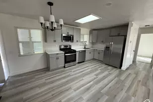 5058 S 550 W, Washington Terrace, UT 84405 - Photo 3