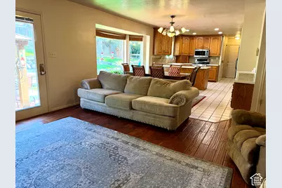 822 E Skylark Dr, Spanish Fork, UT 84660 - Photo 9