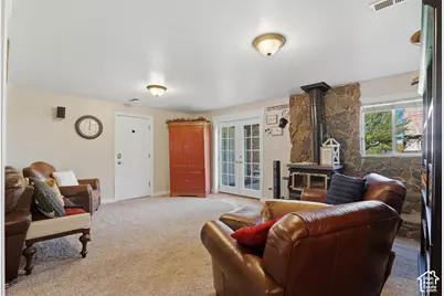 77 E 200 N, Mona, UT 84645 - Photo 29