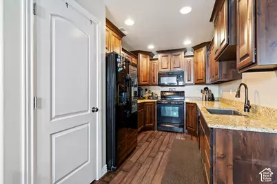 1809 E Whitetail Dr, Layton, UT 84040 - Photo 13