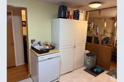 5550 S 1175 W, Riverdale, UT 84405 - Photo 31