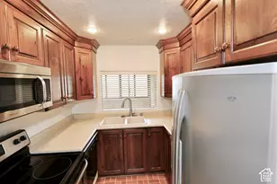 2406 S Elizabeth St E, Salt Lake City, UT 84106 - Photo 9