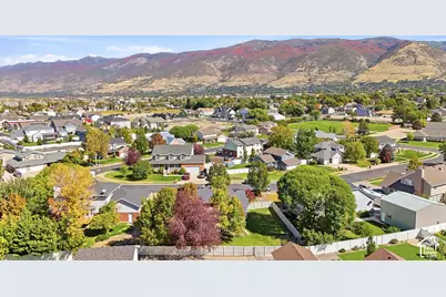 943 Meadowlark Ln, West Bountiful, UT 84087 - Photo 43