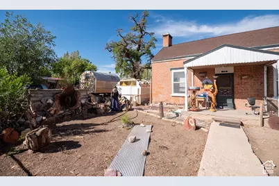 118 S 200 W, Minersville, UT 84752 - Photo 5