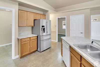 492 W Indian Camp Rd, Ogden, UT 84404 - Photo 9