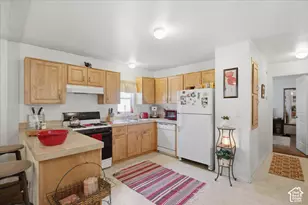 1593 W Indian Summer Dr Dr N, Salt Lake City, UT 84116 - Photo 3