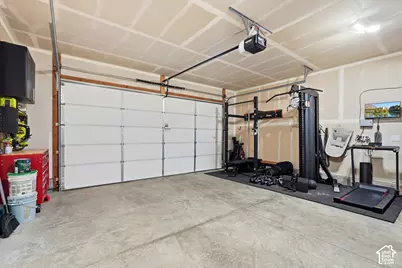 698 E 600 S, Hyrum, UT 84319 - Photo 25