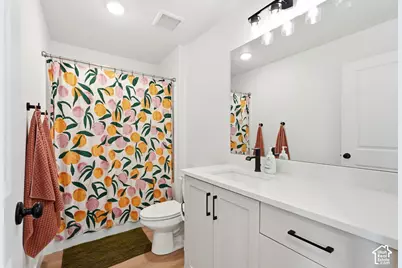 698 E 600 S, Hyrum, UT 84319 - Photo 23