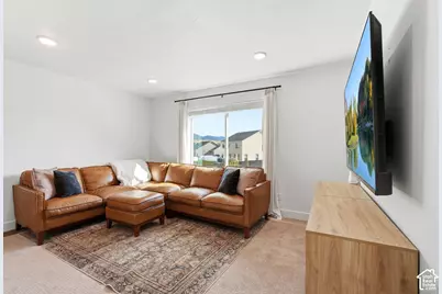 698 E 600 S, Hyrum, UT 84319 - Photo 17