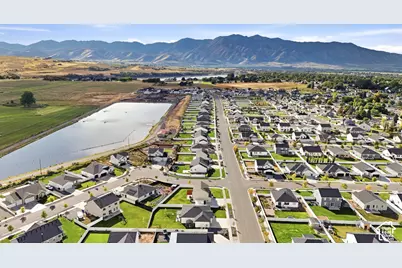 698 E 600 S, Hyrum, UT 84319 - Photo 37