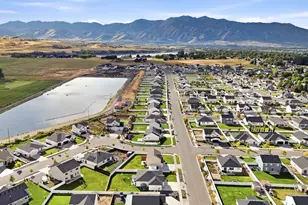 698 E 600 S, Hyrum, UT 84319 - Photo 37