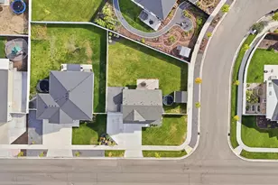 698 E 600 S, Hyrum, UT 84319 - Photo 35