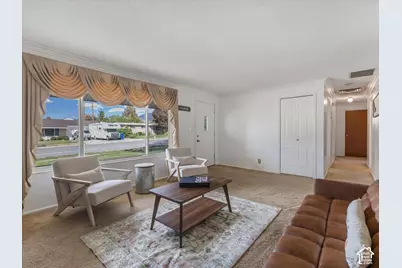 2058 E Rolling Knolls Way S, Cottonwood Heights, UT 84121 - Photo 7