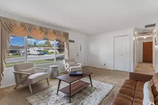 2058 E Rolling Knolls Way S, Cottonwood Heights, UT 84121 - Photo 7