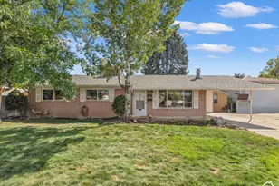 2058 E Rolling Knolls Way S, Cottonwood Heights, UT 84121 - Photo 1