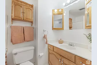 2058 E Rolling Knolls Way S, Cottonwood Heights, UT 84121 - Photo 9