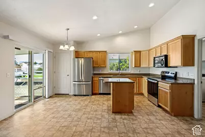 1097 Legrand Dr, Grantsville, UT 84029 - Photo 9