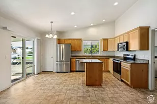 1097 Legrand Dr, Grantsville, UT 84029 - Photo 9