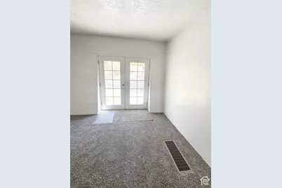 129 S Grant Ave E, Stockton, UT 84071 - Photo 35
