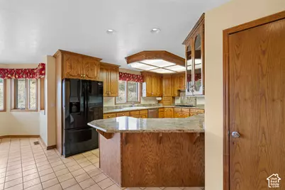 1373 Pheasant Ridge Cir, Bountiful, UT 84010 - Photo 9
