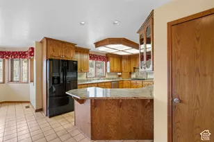 1373 Pheasant Ridge Cir, Bountiful, UT 84010 - Photo 9