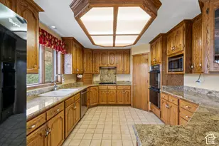 1373 Pheasant Ridge Cir, Bountiful, UT 84010 - Photo 7