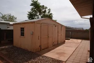 20 E 450 S, Ivins, UT 84738 - Photo 19