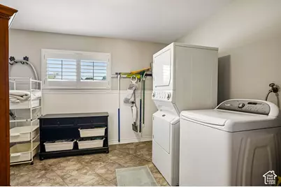68 W Columbia Dr, Midvale, UT 84047 - Photo 23