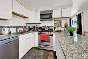 1558 N 400 W, Sunset, UT 84015 - Photo 13
