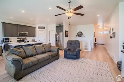 171 N 480 E, Vineyard, UT 84059 - Photo 15