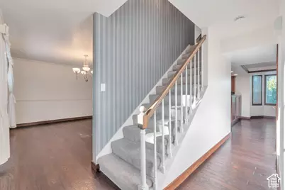 10318 S 2375 E, Sandy, UT 84092 - Photo 7