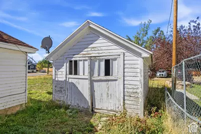96 S Main St, Kamas, UT 84036 - Photo 23