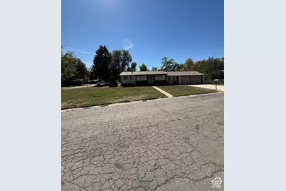 220 Glen Pl, Layton, UT 84041 - Photo 3