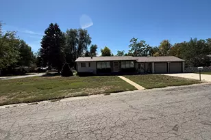 220 Glen Pl, Layton, UT 84041 - Photo 3